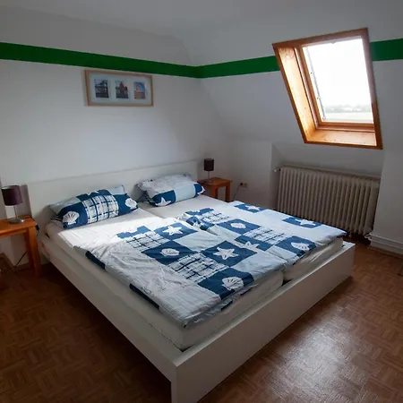 Haus Neu-moehlhorst * Fleckeby